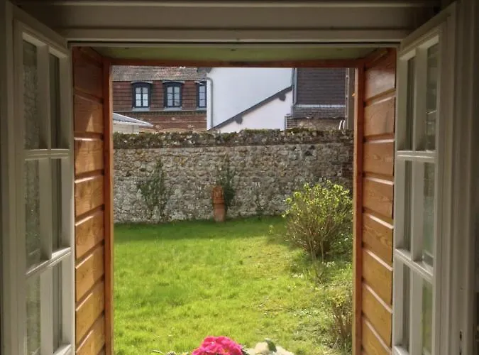 Bed & Breakfast à Deux 3*